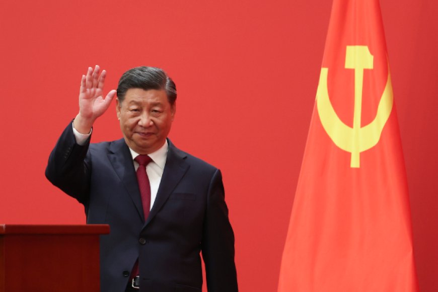 China's Xi Jinping Expected to Postpone Key Economic Meeting, Departing from Tradition